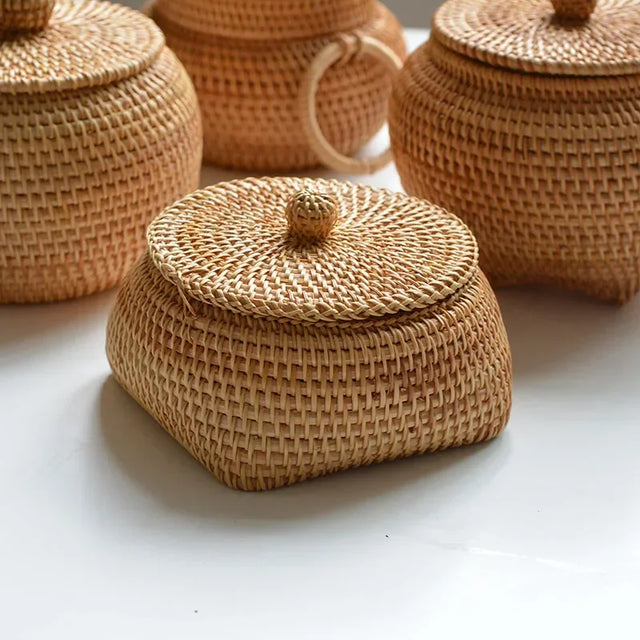 New Round Rattan Boxes with Lid Hand-Woven Multi-Purpose Tray