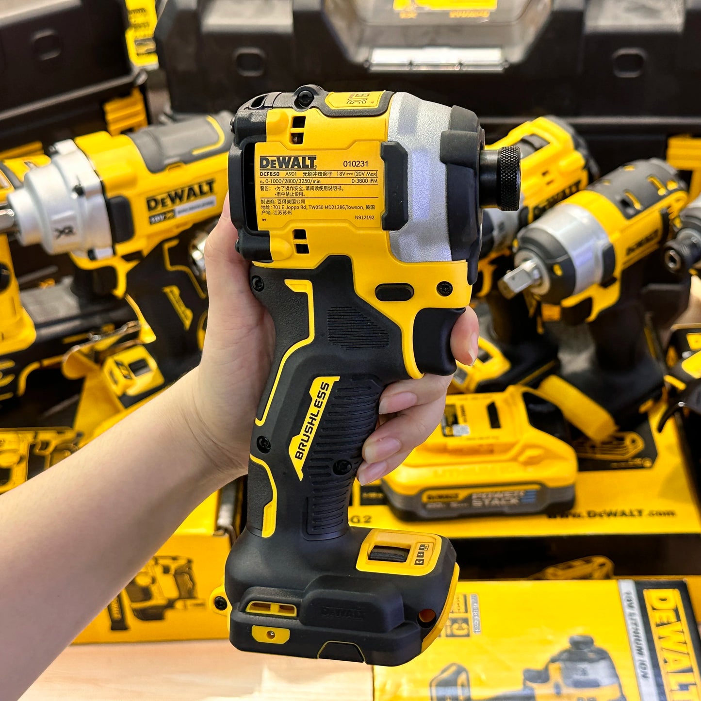 DEWALT 20V Impact Driver DCF850 Cordless Electric Drill 205NM Brushless Motor Rechargable Drill Driver Power Tools