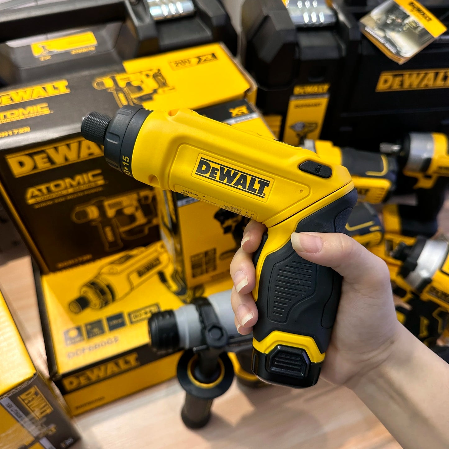 DEWALT Electric Screwdriver DCF680 Cordless Screwdrivers Handle Electric Screwdrivers Foldable Screwdriver Power Tools